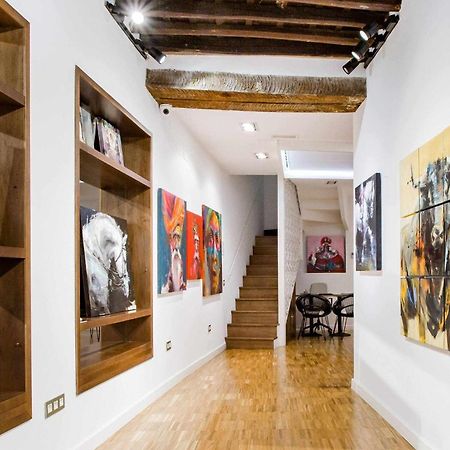 Revitalized Apartment In Historical Building Girona Esterno foto