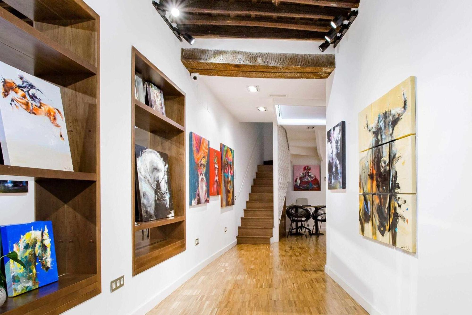 Revitalized Apartment In Historical Building Girona Esterno foto